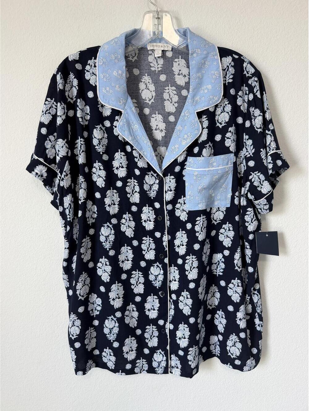 Crown & Ivy NWT Short Sleeve Button Up Collared Floral Pajama Shirt Size L